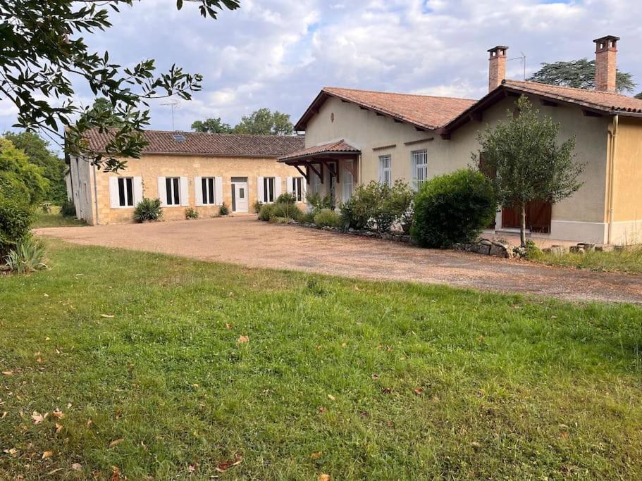 Domaine Clos Et Arbore De 3 Ha Avec Deux Maisons Lamothe-Montravel Экстерьер фото